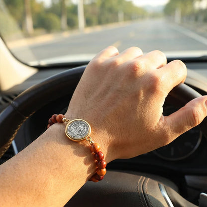 🛡️A loyal companion for guardian spirits✨Bracelet made of natural wood beads with a St. Benedict motif🎁Adjustable, suitable for women and men